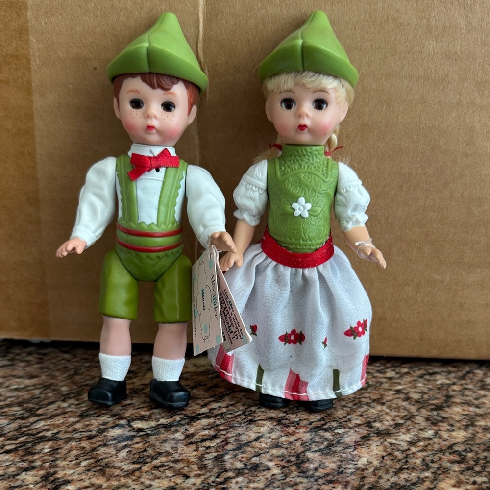 Hansel & Gretel mini dolls